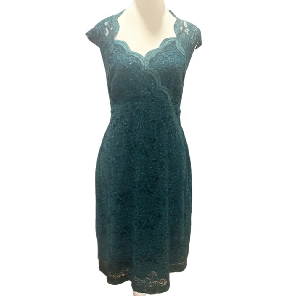 Lace Dress in Forest Green